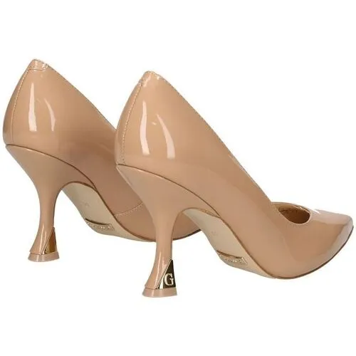 GUESS Leather Patent Court Shoe Nude