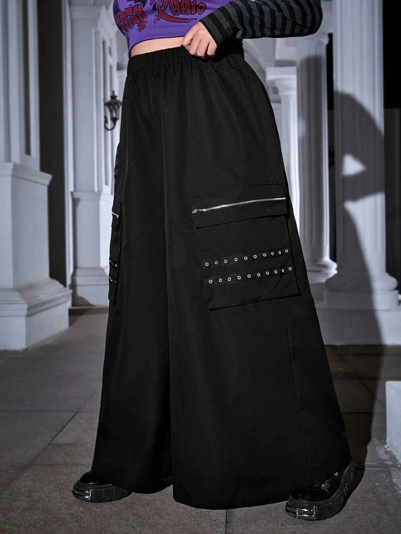 Zipper Detail Flap Pocket Side Wide Leg Pants